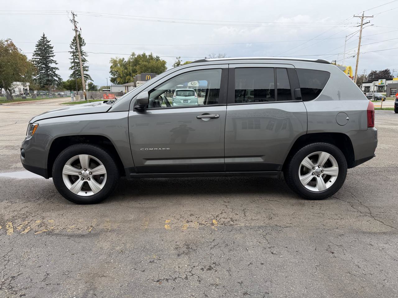 Used 2014 Jeep Compass Latitude w/ All Weather Capability Group AWD/4WD image 6