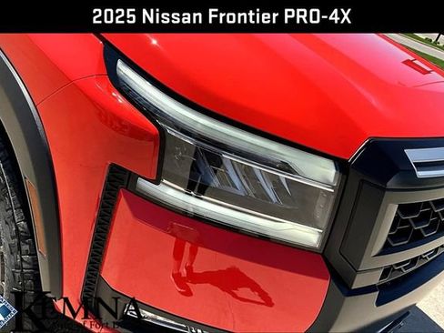 Used 2025 Nissan Frontier PRO-4X w/ Pro Convenience Package AWD/4WD image 36