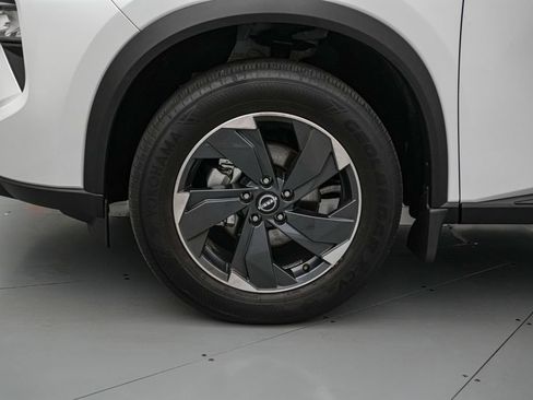 Used 2024 Nissan Rogue SV AWD/4WD image 10