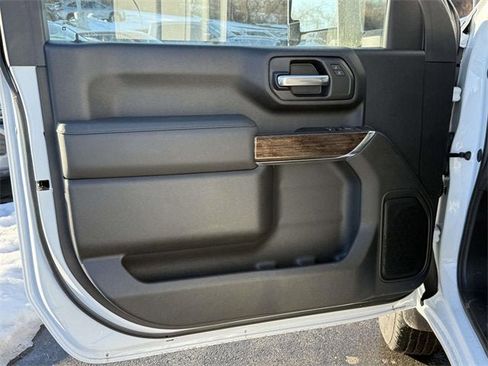 New 2025 GMC Sierra 2500 SLE image 8