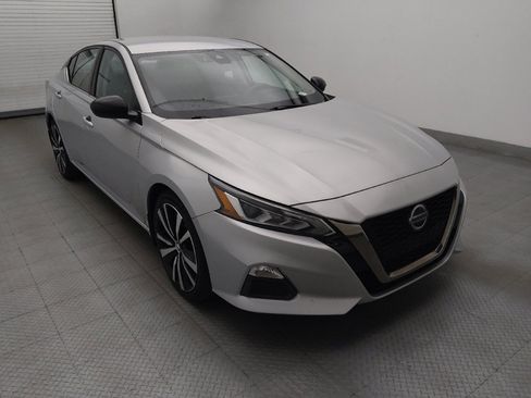 Used 2021 Nissan Altima 2.5 SR FWD image 13