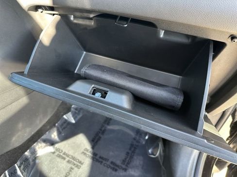 Used 2024 Buick Encore GX Avenir w/ Avenir Convenience Package image 30