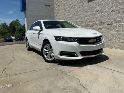 Used 2018 Chevrolet Impala LT w/ LT Convenience Package FWD image 1