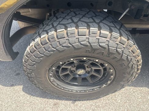 Used 2016 Ford F150 Lariat w/ Equipment Group 502A Luxury image 9