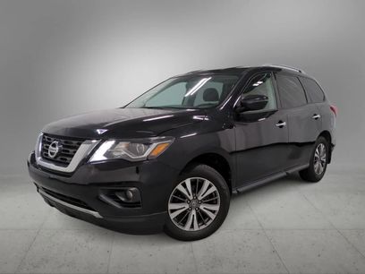 Used 2017 Nissan Pathfinder SV