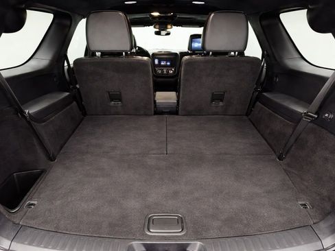 Used 2017 Dodge Durango R/T w/ Trailer Tow Group IV AWD/4WD image 32