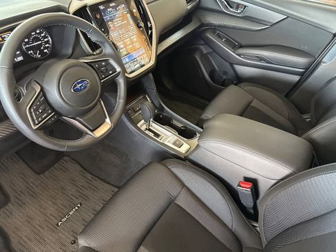 Used 2025 Subaru Ascent Premium AWD/4WD image 9