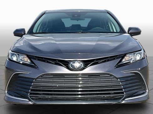 Used 2024 Toyota Camry LE FWD image 4