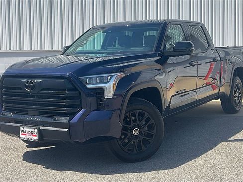 Used 2024 Toyota Tundra Limited AWD/4WD image 2