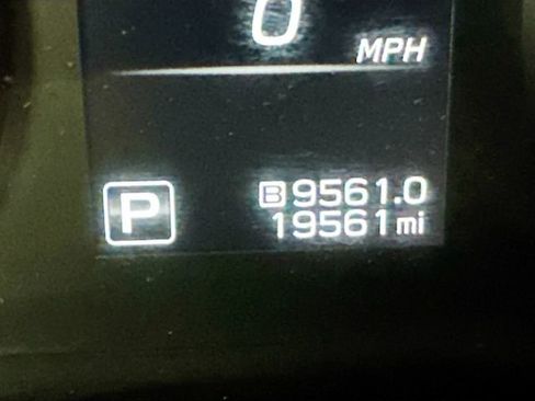 Used 2023 Subaru Ascent Premium w/ Convenience Package AWD/4WD image 12
