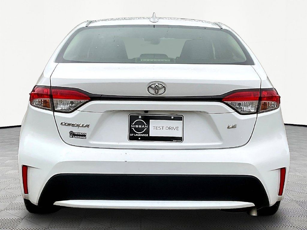 Used 2021 Toyota Corolla LE FWD image 7