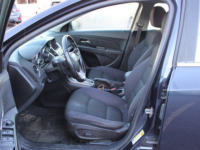 Used 2014 Chevrolet Cruze LT w/ RS Package FWD image 12