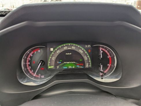 Used 2023 Toyota RAV4 XLE image 23