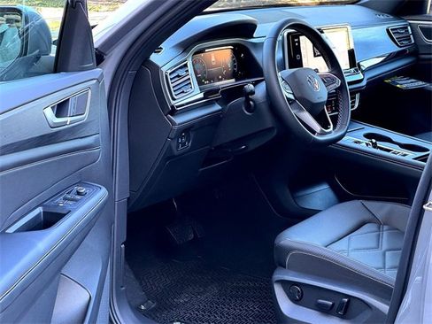New 2026 Volkswagen Atlas Cross Sport SE image 10