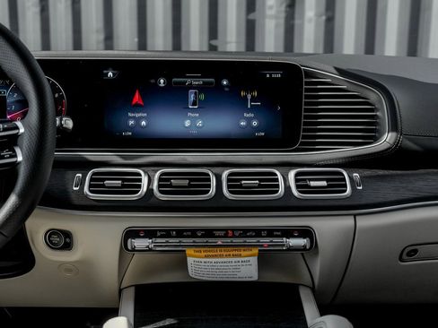 Used 2026 Mercedes-Benz GLS 450 GLS 450 image 22