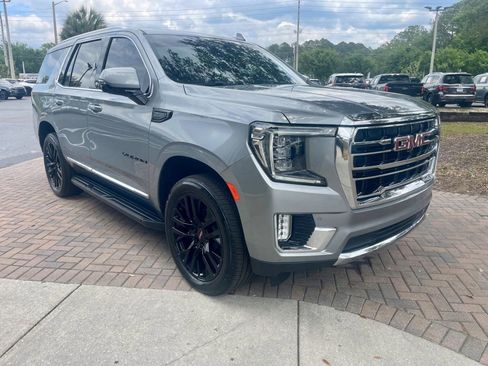 Used 2023 GMC Yukon SLT w/ SLT Premium Package AWD/4WD image 6