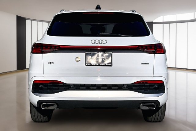 Used 2025 Audi Q5 Premium Plus w/ Premium Plus AWD/4WD image 6