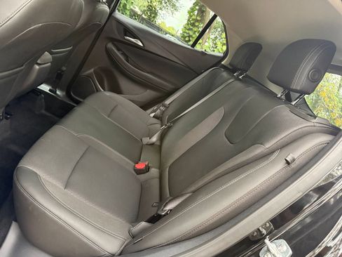 Used 2025 Buick Encore GX Preferred image 31