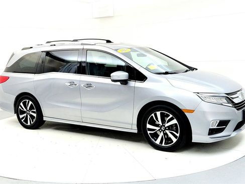 Used 2018 Honda Odyssey Elite image 7