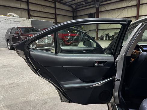 Used 2014 Lexus IS 250 image 15