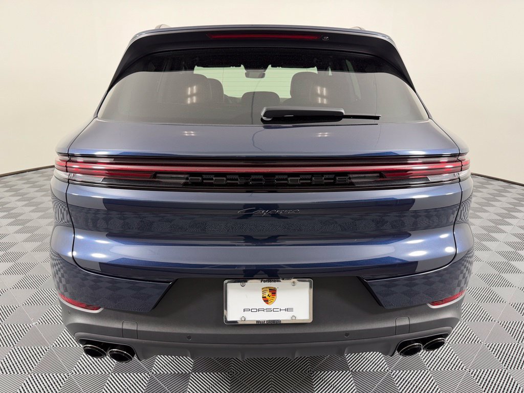 Used 2026 Porsche Cayenne AWD/4WD image 14