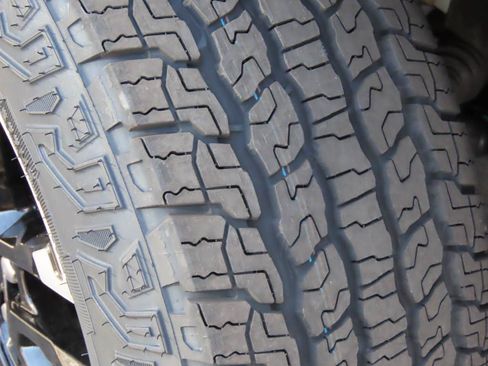 Used 2025 Chevrolet Traverse Z71 AWD/4WD image 8