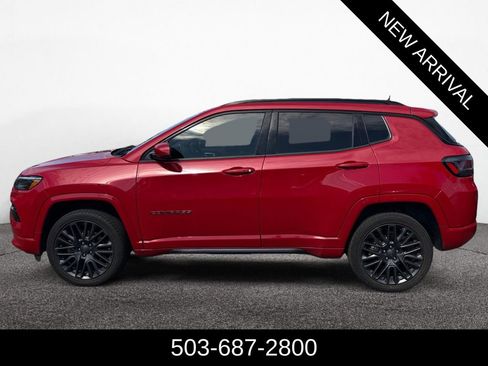 Used 2022 Jeep Compass Limited w/ (RED) Package AWD/4WD image 2