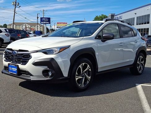 Used 2024 Subaru Crosstrek 2.0i Premium AWD/4WD image 3