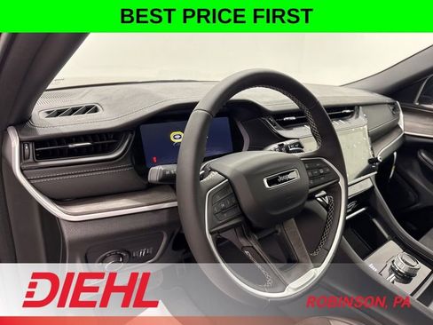 New 2026 Jeep Grand Cherokee L 4WD image 23