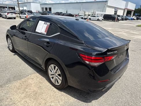 Used 2021 Nissan Sentra SR FWD image 6