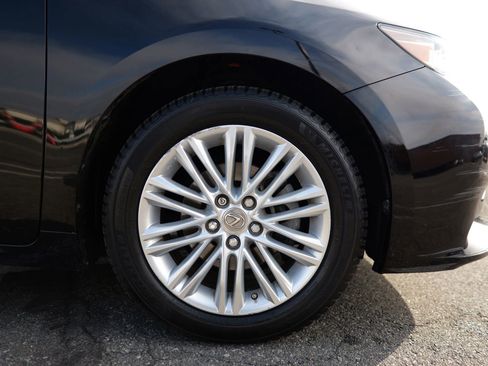 Used 2014 Lexus ES 350 w/ Luxury Package image 13