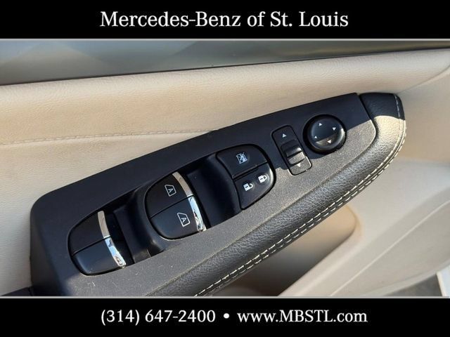 Used 2020 Nissan Maxima 3.5 SL w/ Floor Mat Group FWD image 19