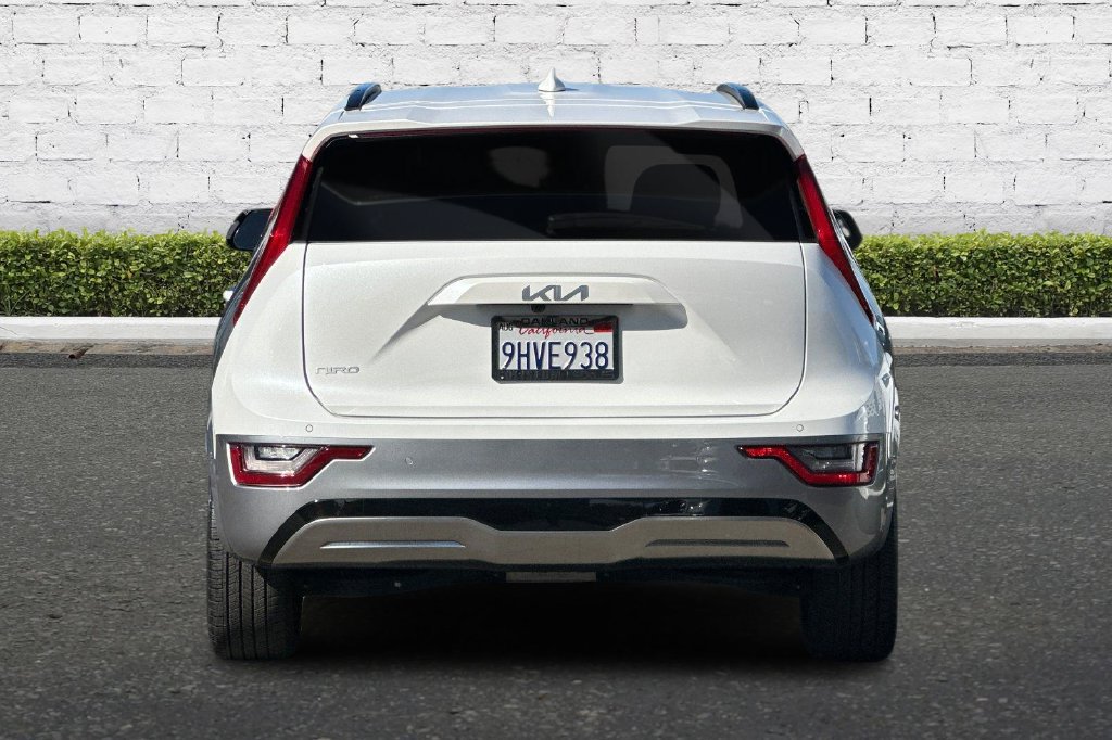 Used 2023 Kia Niro Wave FWD image 5