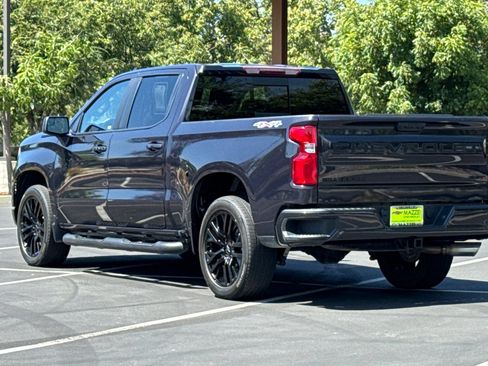 Used 2023 Chevrolet Silverado 1500 RST w/ Convenience Package II AWD/4WD image 3