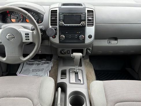 Used 2016 Nissan Frontier SV image 34