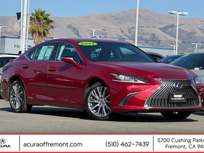 Used 2021 Lexus ES 300h w/ Premium Package