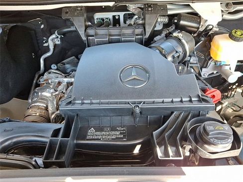 Used 2025 Mercedes-Benz Sprinter 2500 image 28
