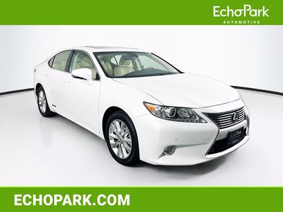 Used 2013 Lexus ES 300h w/ Luxury Pkg
