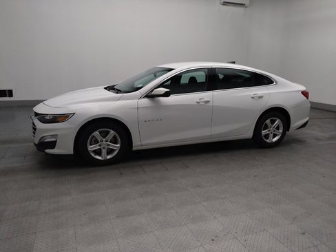 Used 2024 Chevrolet Malibu LS w/ Driver Confidence Package FWD image 2