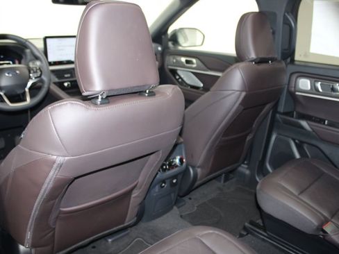 New 2026 Ford Explorer Platinum RWD image 26