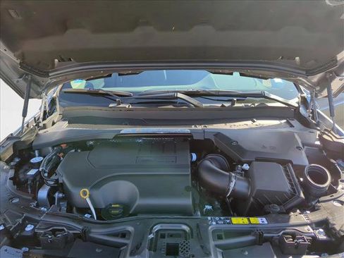 Certified 2024 Land Rover Discovery Sport S image 17
