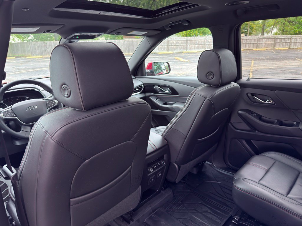 Used 2023 Chevrolet Traverse RS w/ LPO, Floor Liner Package AWD/4WD image 31