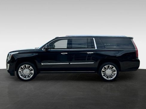 Used 2018 Cadillac Escalade ESV Platinum AWD/4WD image 4