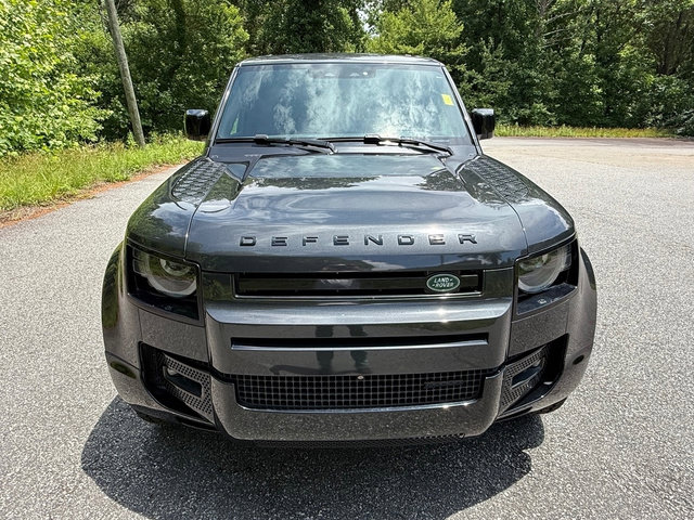 Used 2023 Land Rover Defender 110 X-Dynamic SE AWD/4WD image 3