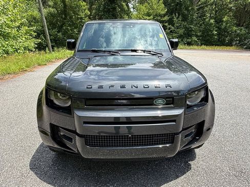 Used 2023 Land Rover Defender 110 X-Dynamic SE AWD/4WD image 3