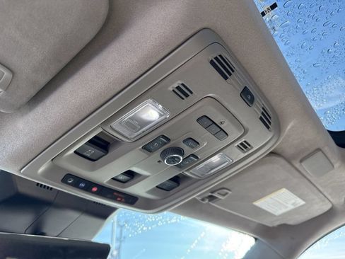 Used 2024 Cadillac Escalade ESV Sport Platinum AWD/4WD image 28