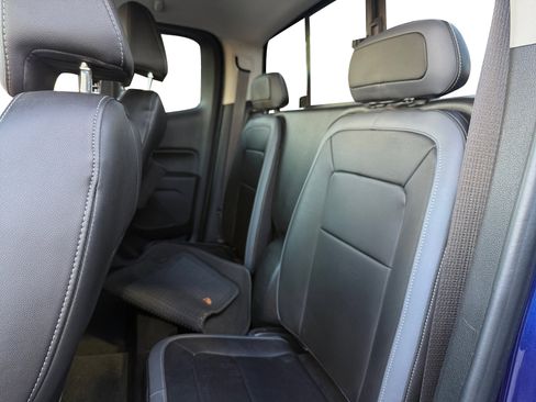 Used 2017 Chevrolet Colorado Z71 image 13