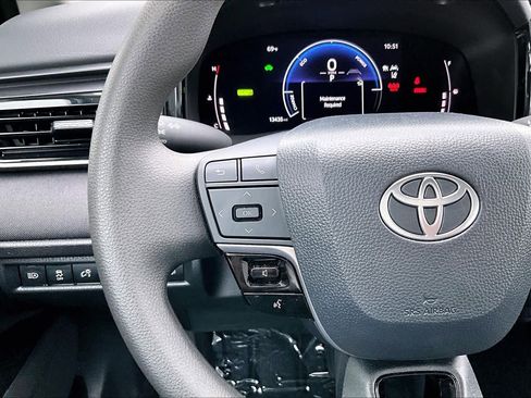 Used 2026 Toyota Camry LE image 23