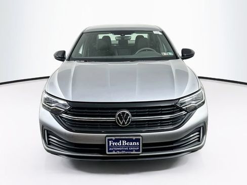Certified 2023 Volkswagen Jetta Sport FWD image 2