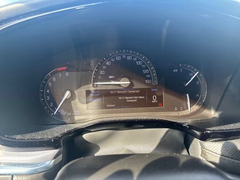 Used 2018 Cadillac XT5 Luxury w/ Driver Awareness Package AWD/4WD image 20